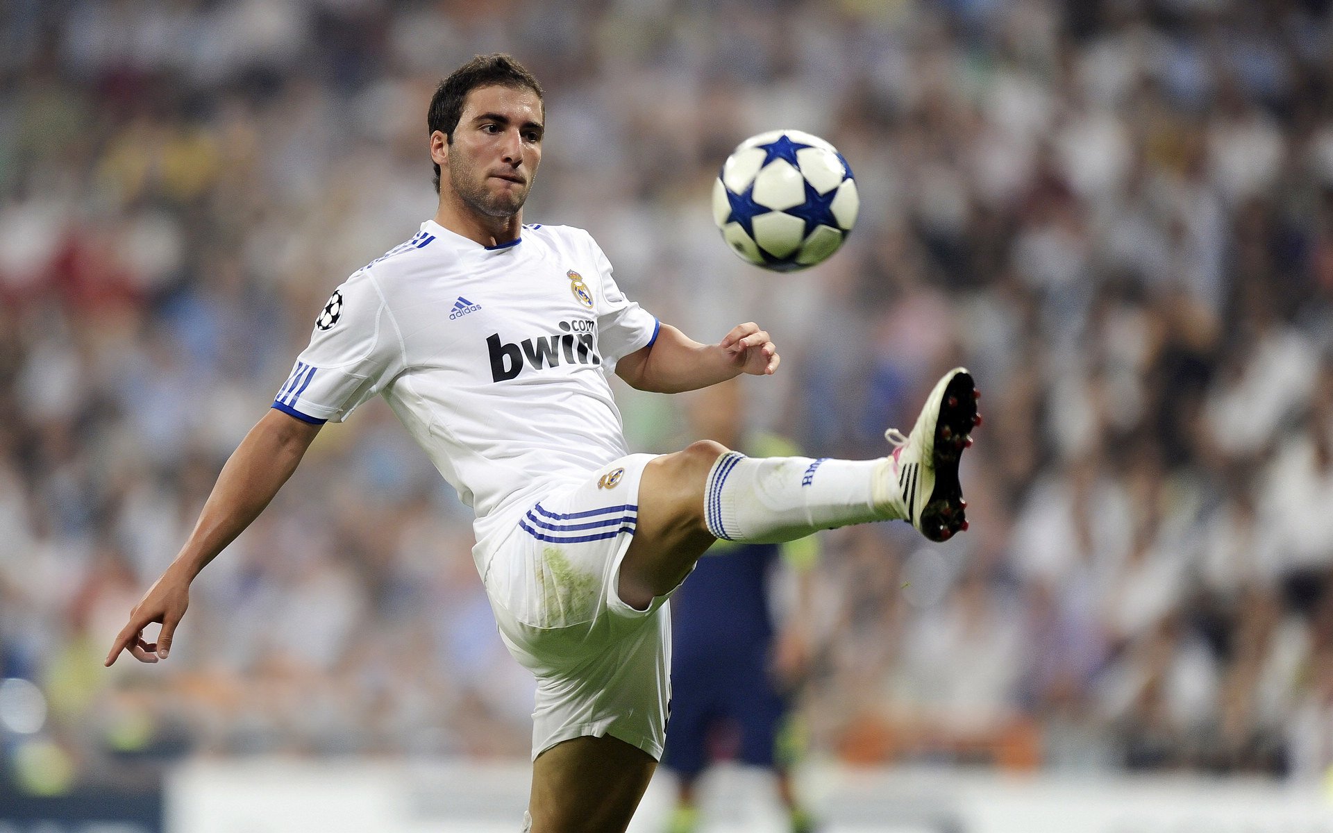 爱游戏官网-皇家马德里对亚特兰大